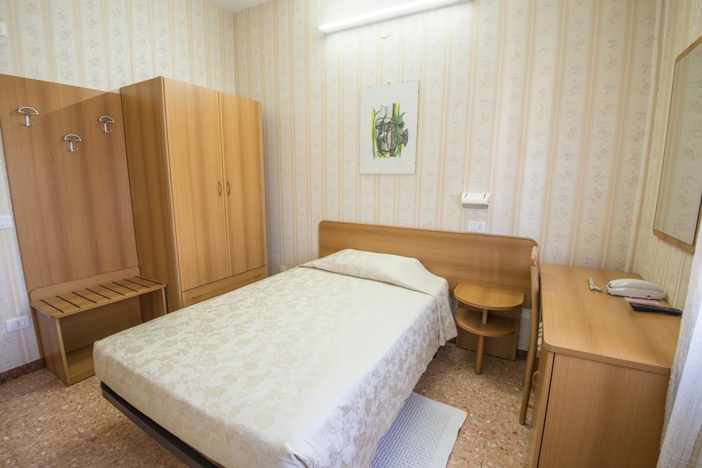 Albergo Ristorante Edo Forlimpopoli Rum bild