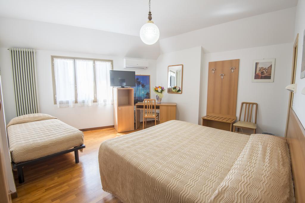 Albergo Ristorante Edo Forlimpopoli Rum bild